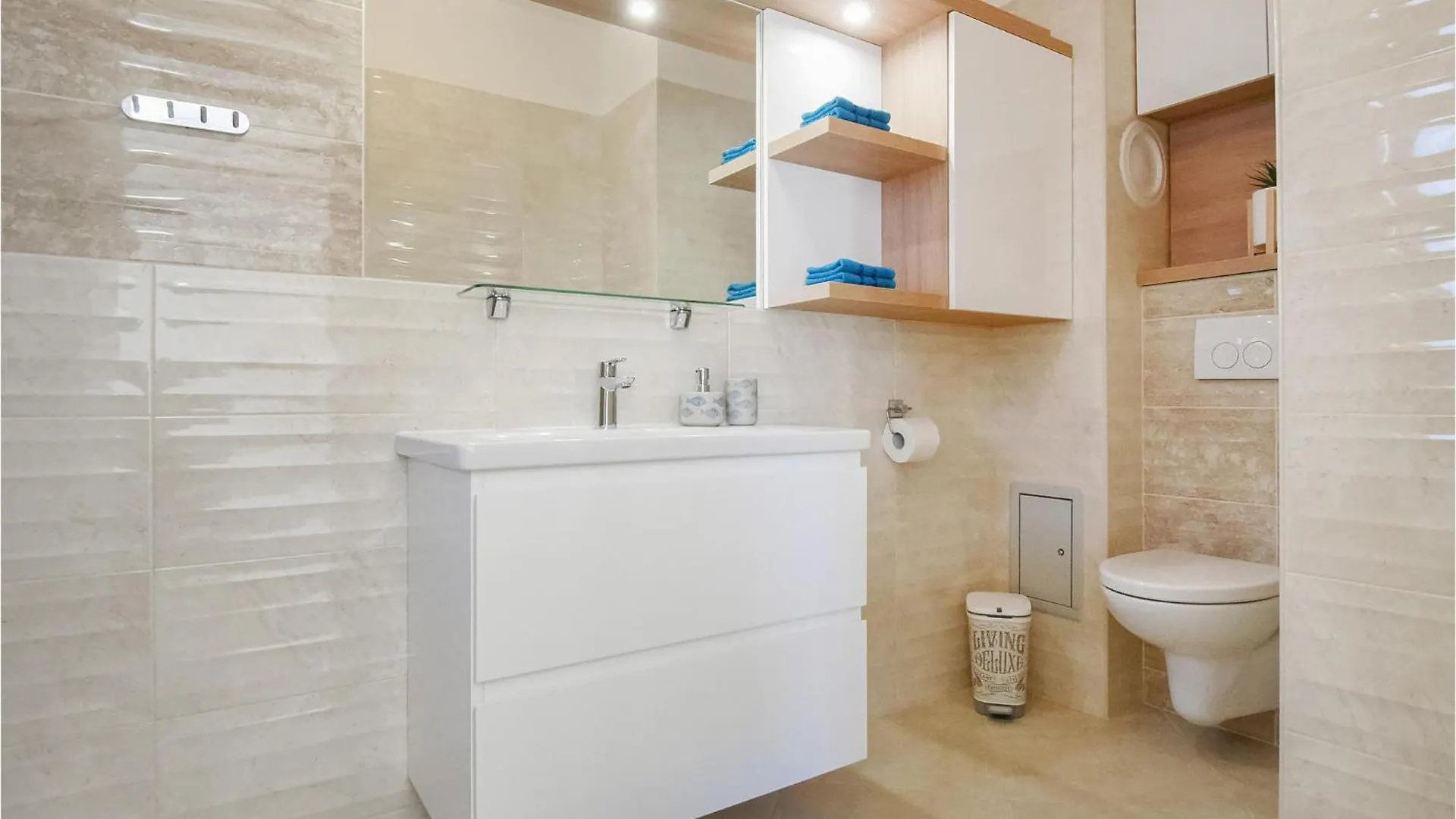 Awesome Apartment In Liznjan With Wifi