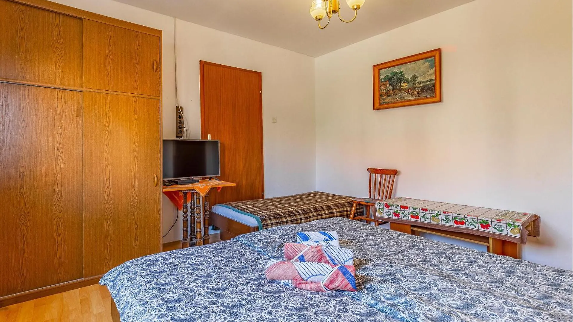 Awesome Apartment In Liznjan With Wifi
